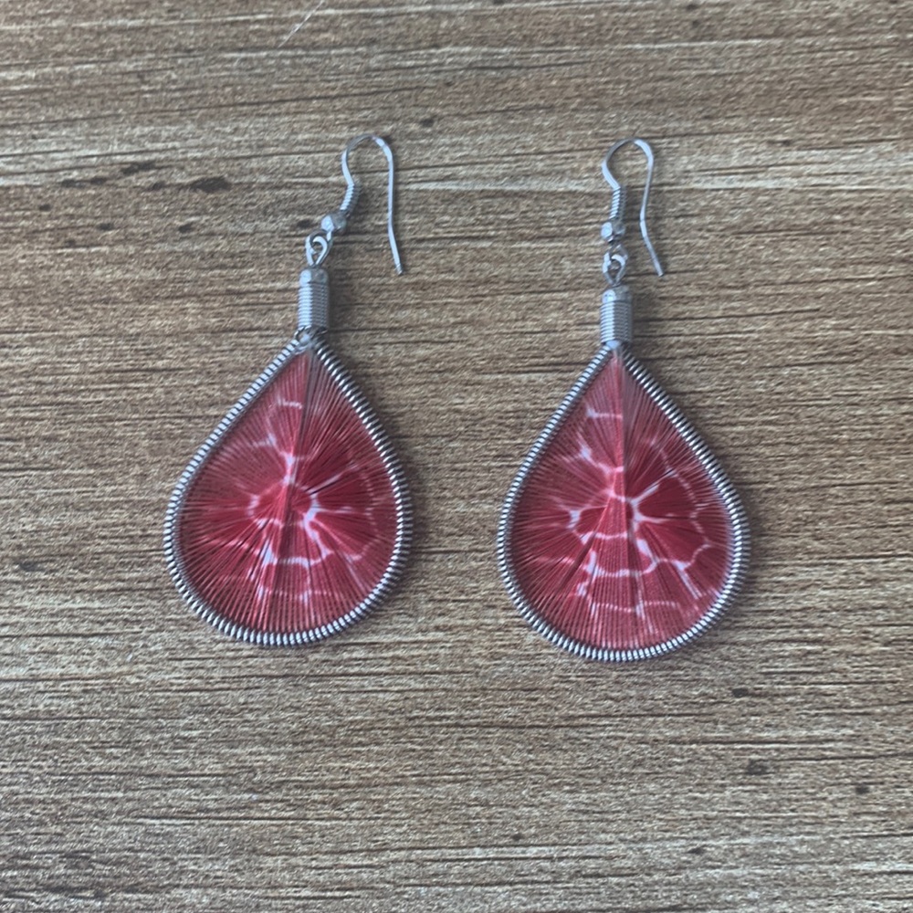 NWOT Red Silver and White Drop Earrings in Red/white Pattern